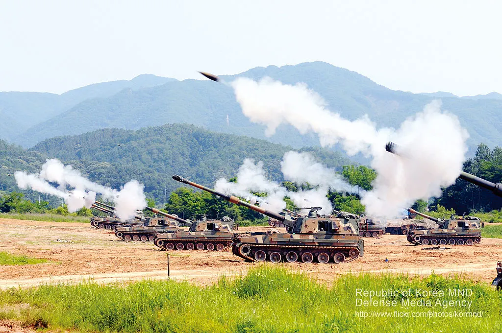 1024px K9자주포 사격 7439016432
