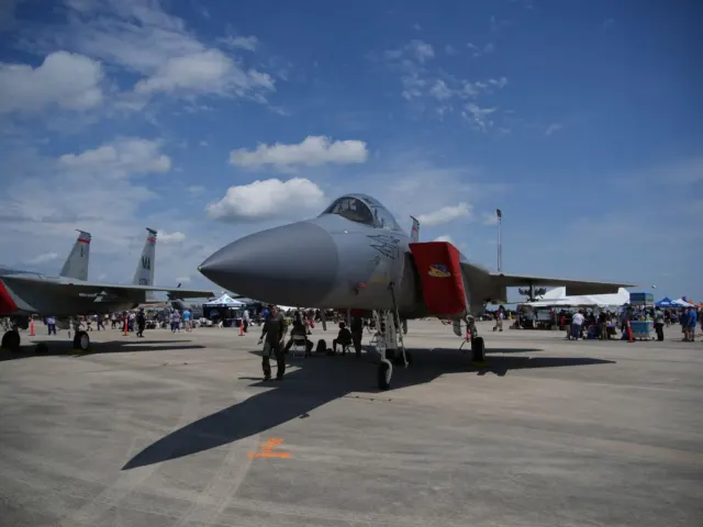 日本配備向け初のF-15EX、ボーイング工場を出発