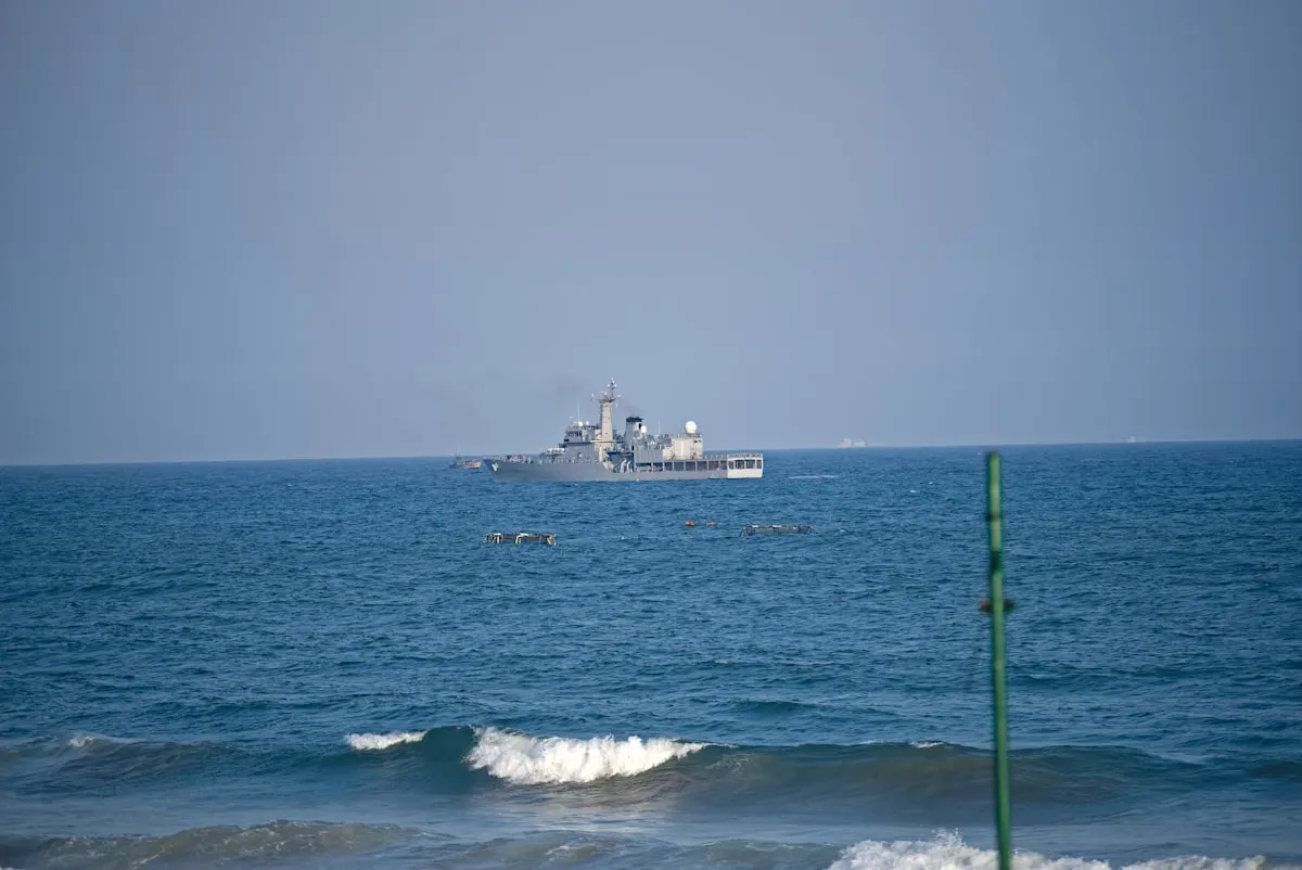 インド海軍、射程1,000km級の艦載徘徊型弾薬を導入へ