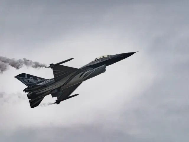 우크라이나 F-16 전투기 미사일 부족 현상 심화
