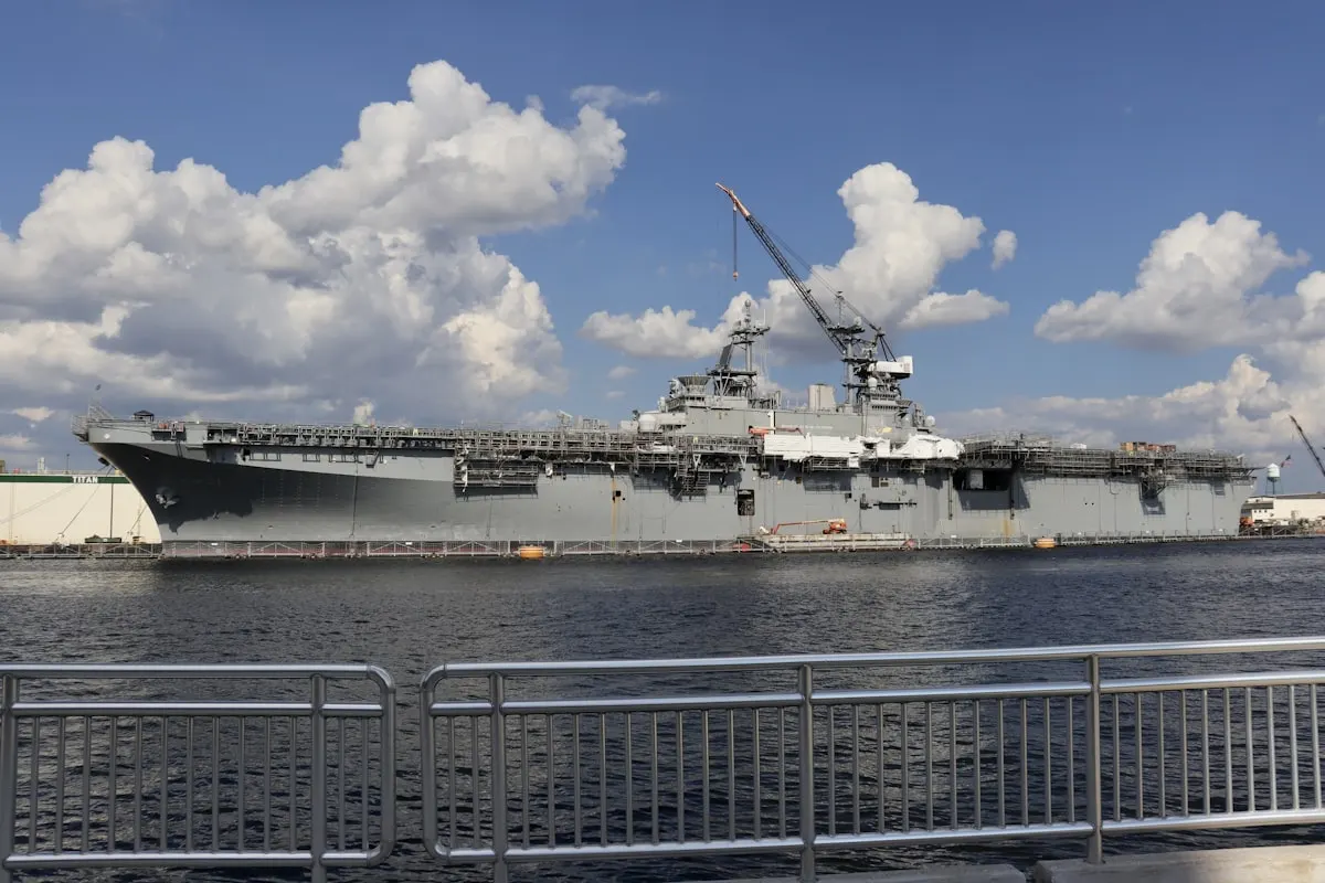 Navy awards $76.6 billion contract for Virginia- and Columbia-class submarines